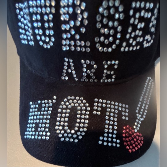 Lyn Dorf | ladies Nurse adjustable embellished sunvisor. - Picture 4 of 10